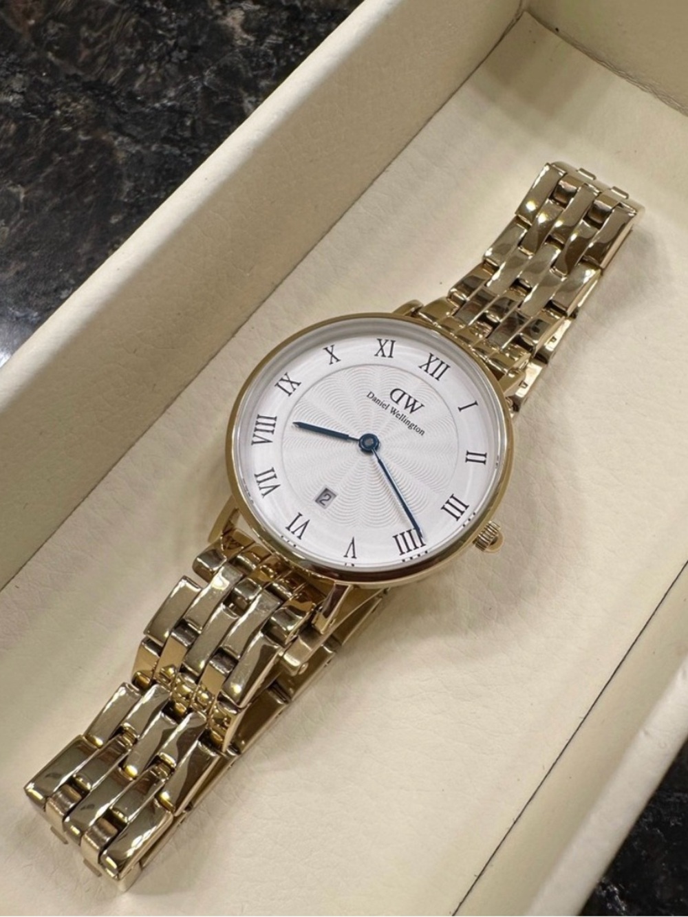 Daniel Wellington Petite Roman Numerals Date 5- Link Gold Watch